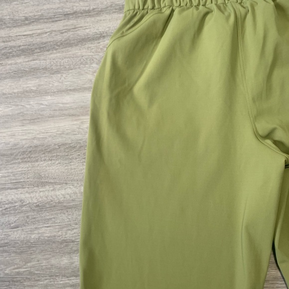 Lululemon Stretch High-Rise Pant - Size 8 - Picture 7 of 12